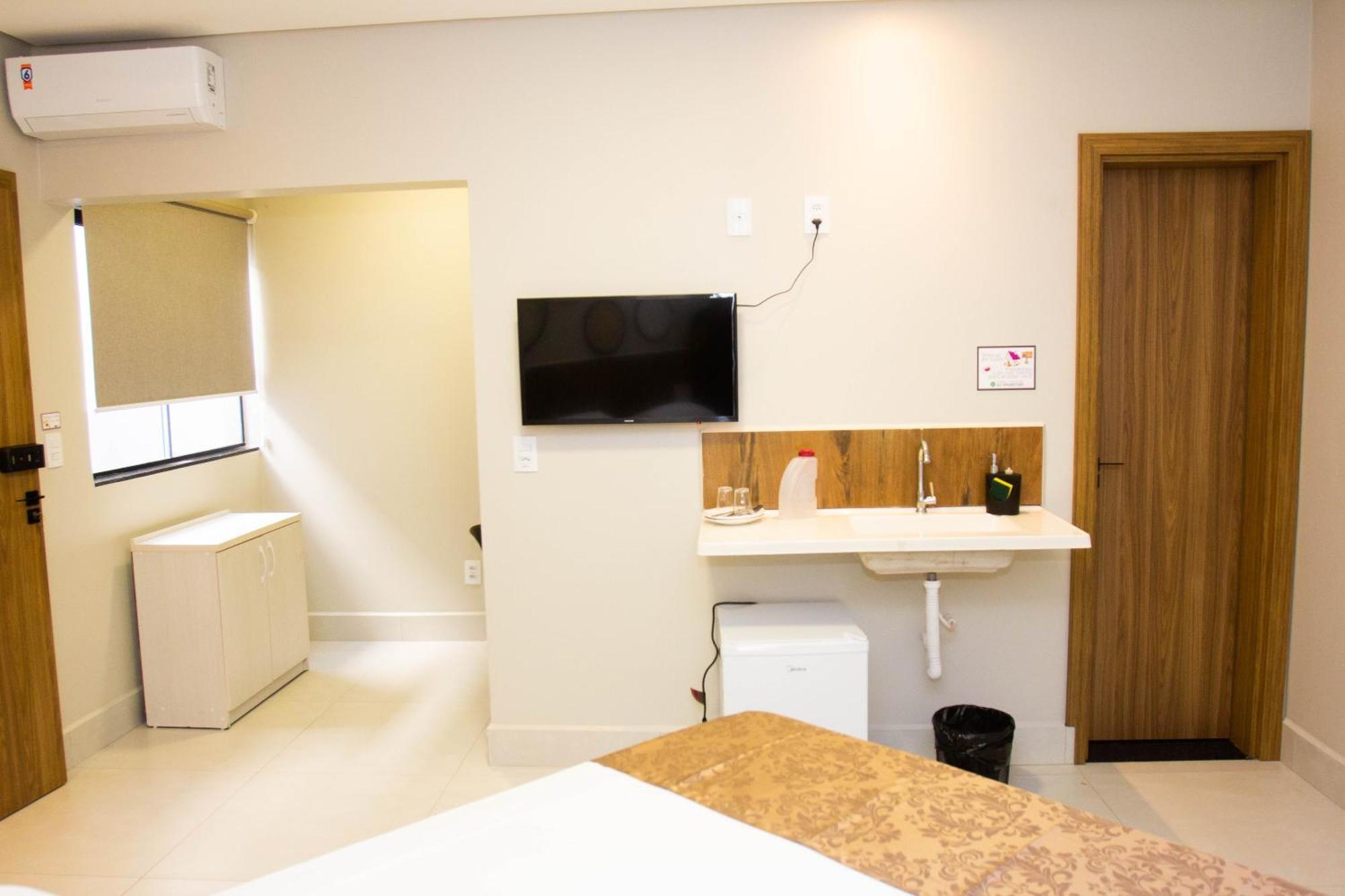 Fiori Suites Goiânia Habitación foto