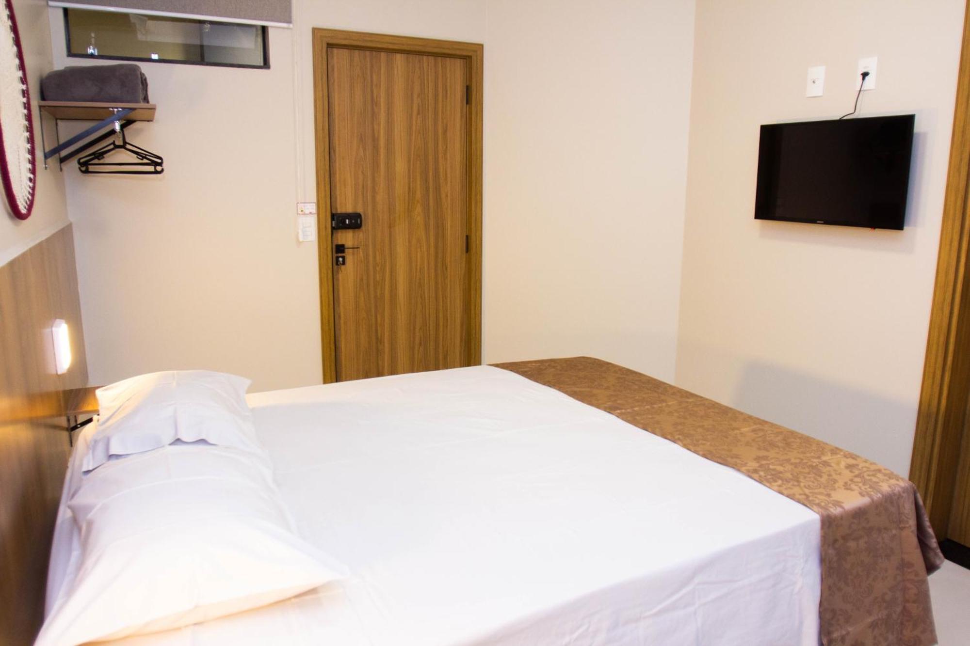 Fiori Suites Goiânia Habitación foto